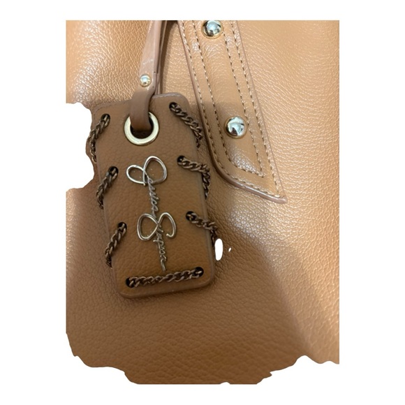 Jessica Simpson Timeless Brown Leather Tote with Spacious Design - Picture 5 of 11